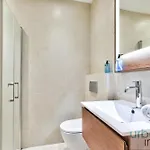 Urbanflat 140 - Beautiful Duplex In Saint-germain Des Pres Apartmán *