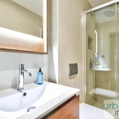 Urbanflat 140 - Beautiful Duplex In Saint-germain Des Pres شقة باريس