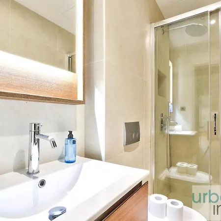 شقة Urbanflat 140 - Beautiful Duplex In Saint-germain Des Pres *